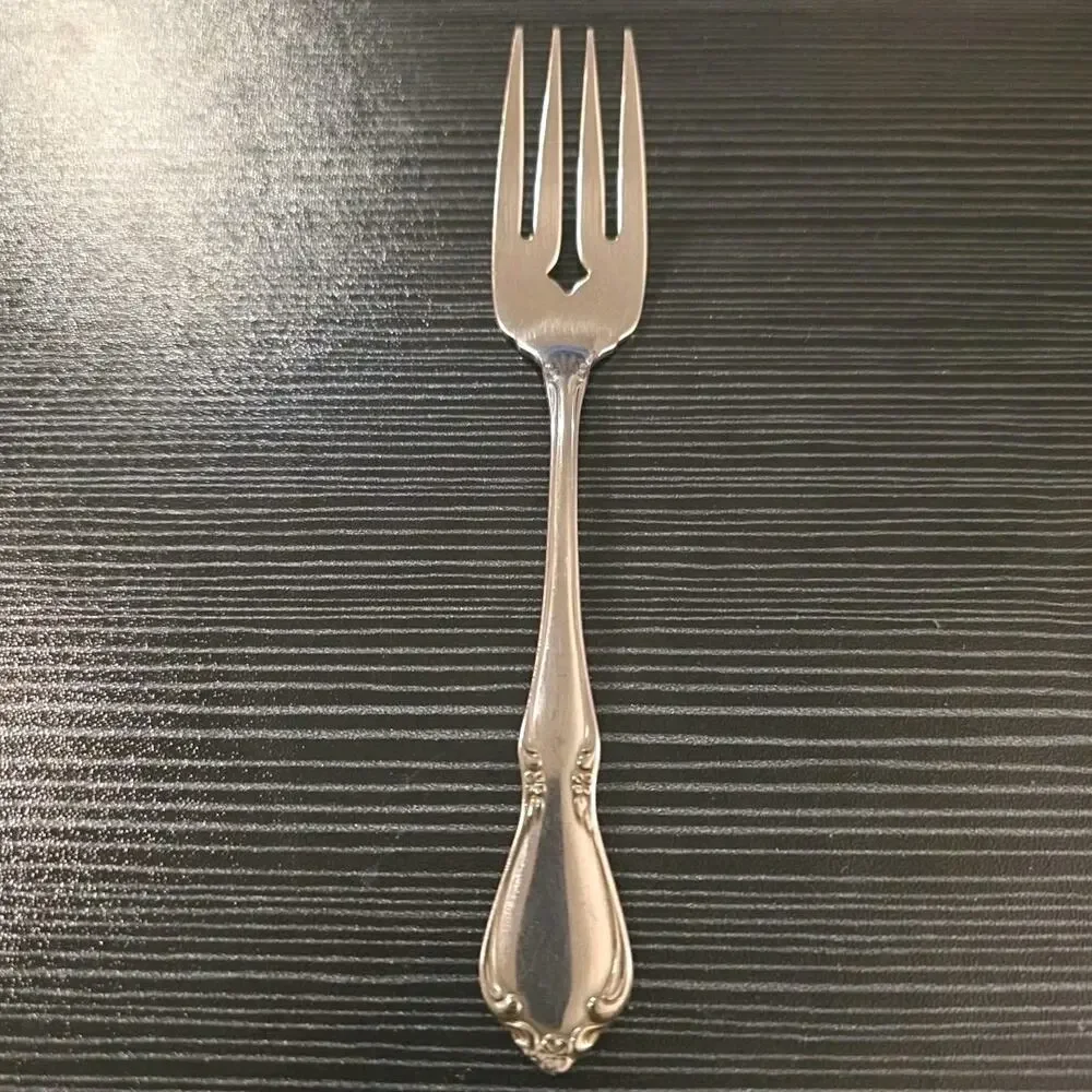 CHATEAU Oneida Silver‎ Stainless Oneidacraft Deluxe Glossy Flatware Bundle